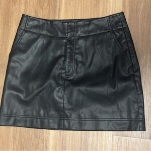 Treasure & Bond Faux Leather Skirt Black Sz Small